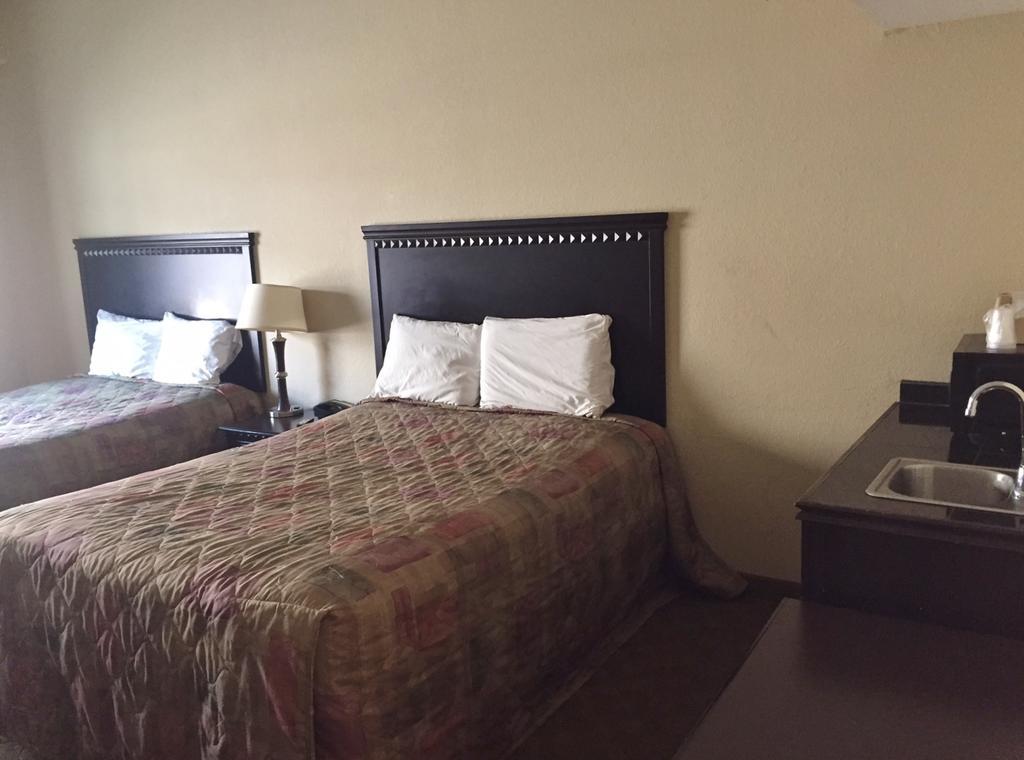 Americas Best Value Inn & Suites-Griffin Esterno foto