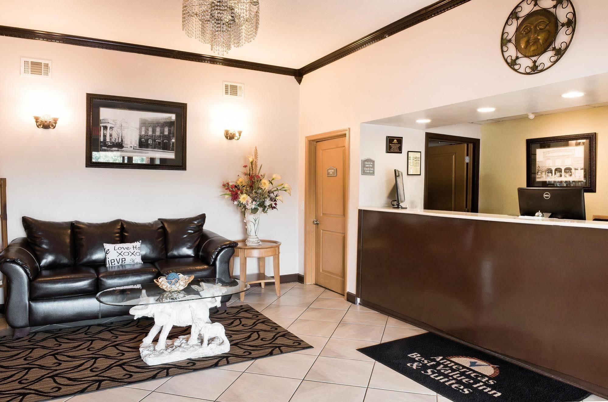 Americas Best Value Inn & Suites-Griffin Esterno foto